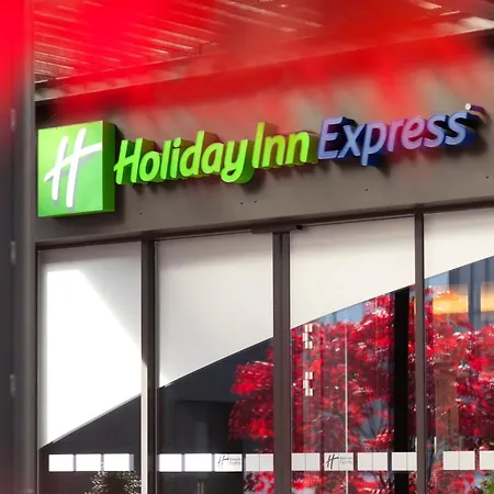 Holiday Inn Express Zuerich Airport By Ihg-3